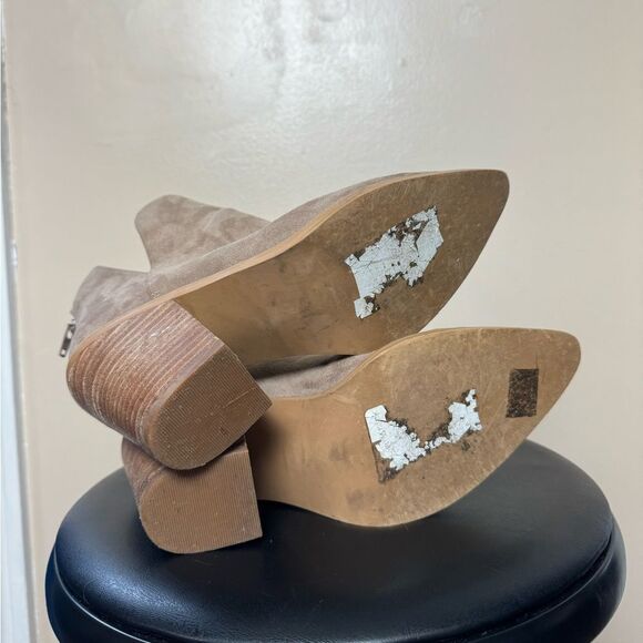 SALE! Brown Abound Callan Bootie Size 7.5 EUC - Picture 7 of 7